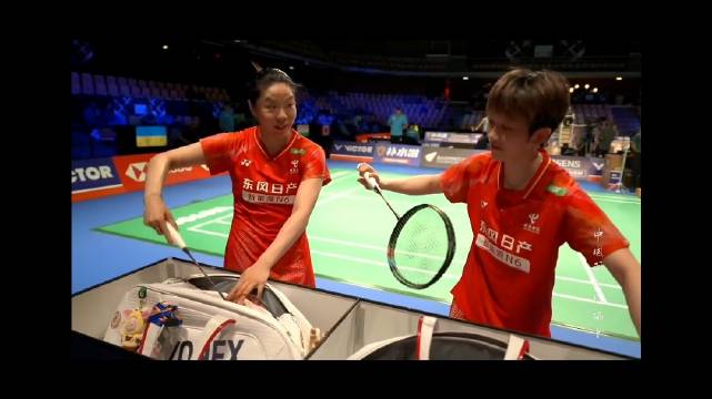 国羽女团4比0横扫乌克兰，贾一凡陈雨菲韩悦徐文婧均直落两局取胜