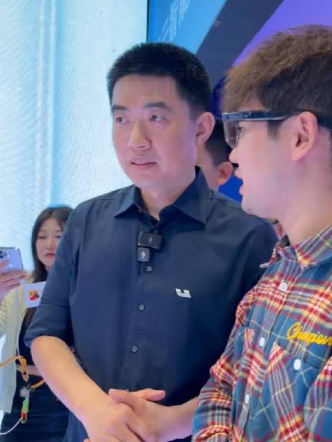 李想欢迎大众加入增程赛道，称良性竞争推动行业进步