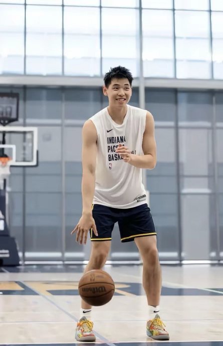 广东宏远队引援崔永熙和焦泊乔，能彻底解决内线和锋线问题吗？