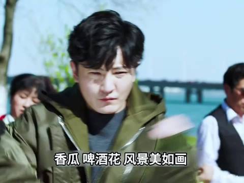 苏明成带苏大强跳广场舞被赞孝顺
