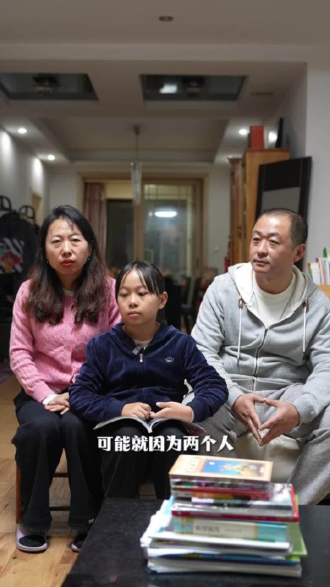 辽宁夫妻在嘉兴海盐推广阅读，因《狼图腾》结缘