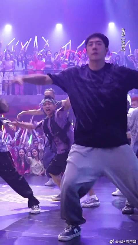 陈烁劲舞直拍我直呼太绝，谁能忍住只看一遍？！