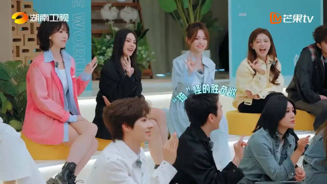 周柯宇在综艺里聊起自己的过往工作，提到做过收银员，经历真的很丰富