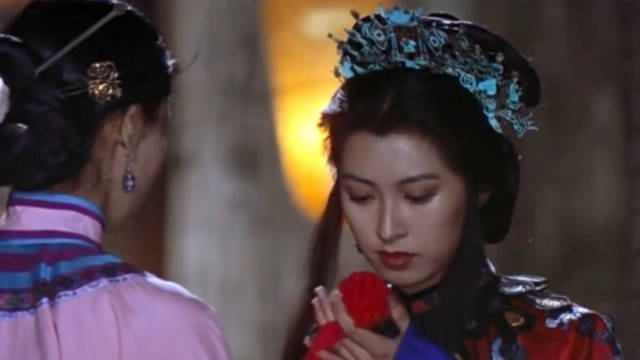 这电影的女主都挺惨，一个因为男主家破人亡，一个为男主背叛爹