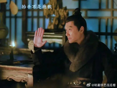 抬手不是抱歉，是母亲你还得练