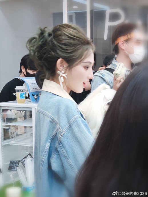彭小苒从主持人到公益大使，十二年身份转变有什么感悟？