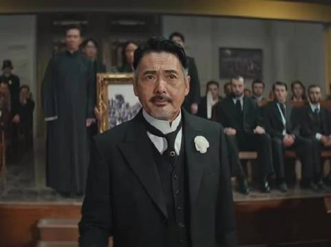 周润发获终身成就奖引争议，昔日烂片史再被翻出