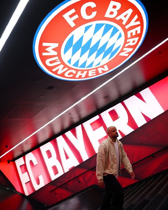 从伯恩利降级到拜仁欧冠功臣，孔帕尼如何用三年完成蜕变？