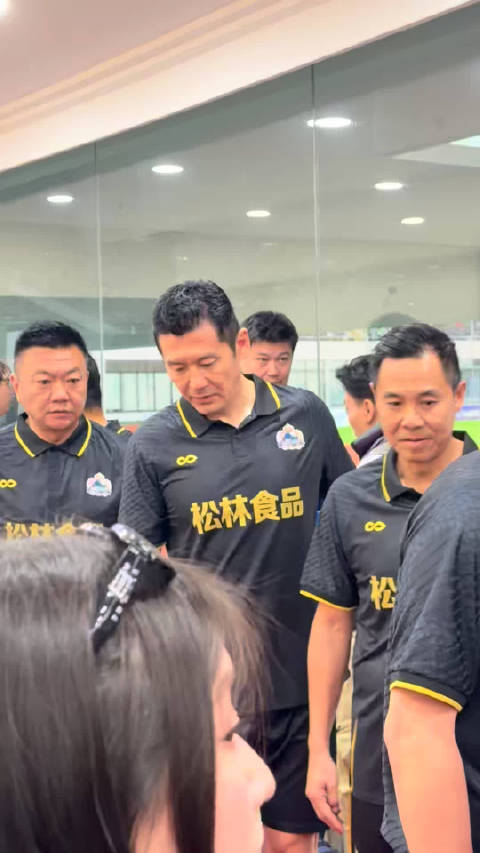 甲A传奇球星齐聚，世界杯首发阵容重现