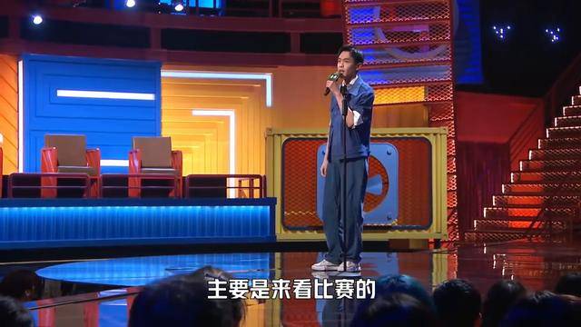 张若昀四分钟脱口秀，句句不离老婆唐艺昕，现场狂秀恩爱太...