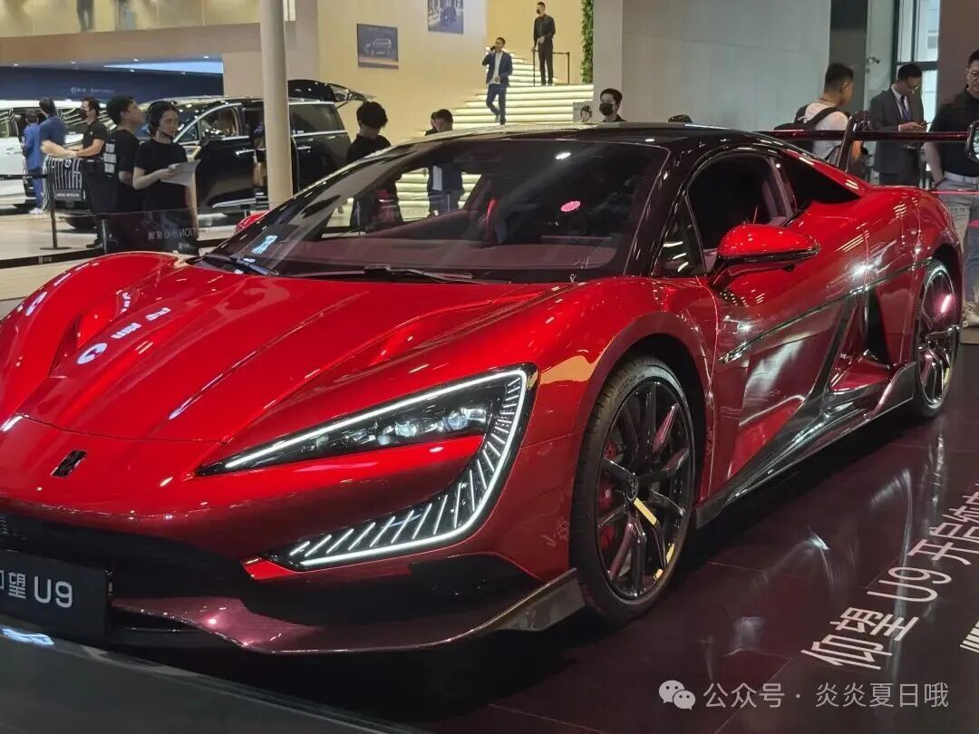 180万的“全能超跑”?试驾仰望U9,上班娱乐两不误