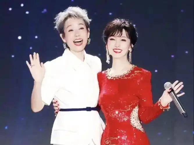 叶童终止《新白娘子传奇演唱会》:以珍视之名，为经典画上句点_许仙_观众_美好记忆