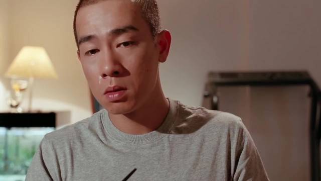 反转到最后秒：老婆每晚诡异跪在电视机前，藏着什么秘密！