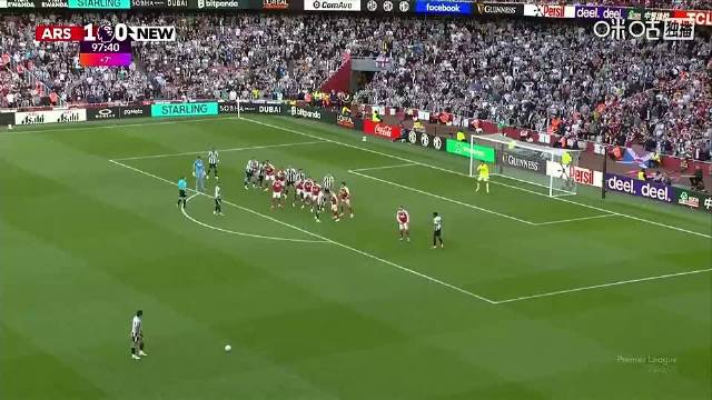 争冠大战关键一胜！阿森纳1-0险胜纽卡斯尔，摆脱低迷状态，稳稳重回英超第一