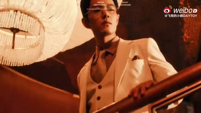 肖战饰演民国特工任少白，暗夜谍战博弈生死