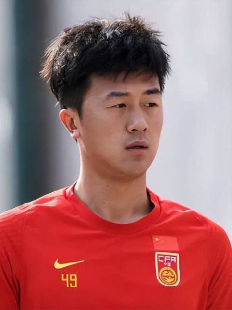 刘洋回应1-4青岛海牛！失误太多、过早丢球，想对球迷说声抱歉