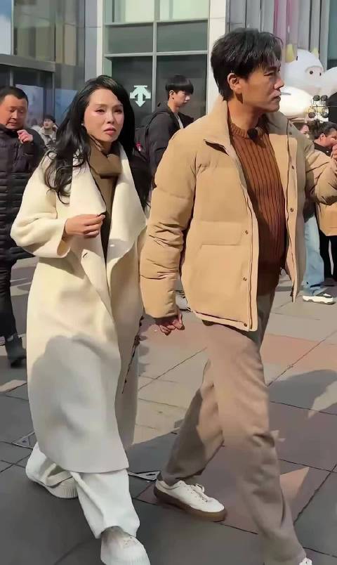 伊能静秦昊结婚11年浪漫分歧，节目曝直男式回应细节