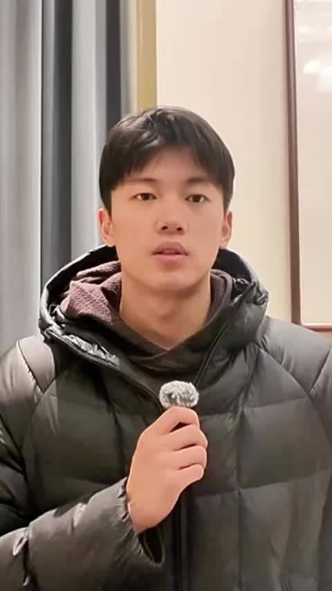 汪顺从泳池飒到时尚圈