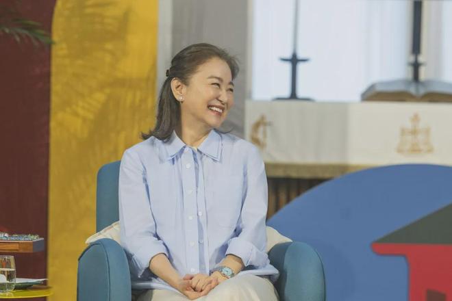 林青霞為中大任講座嘉賓生圖狀態驚人，無懼皺紋自然老去氣質優雅