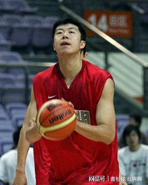 王治郅两段婚姻皆美满，喜讯传来终成人生赢家