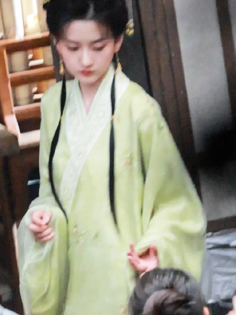 宋祖儿表妹万福发文表达思念与爱意
