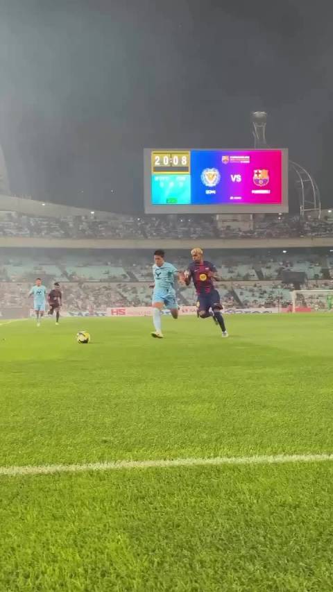 韩国后卫：阿西、怎么防！ 亚马尔：对不起、随便过！