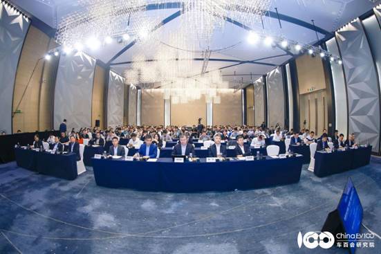 第二届自动驾驶产业发展论坛召开 共探发展与安全新路径