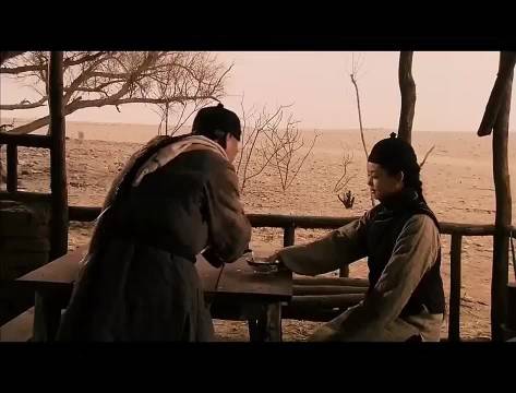 别喝这水里有毒