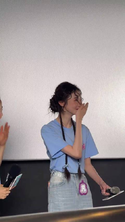 张艺凡深圳路演挑战烫嘴rap，原唱认证难度高