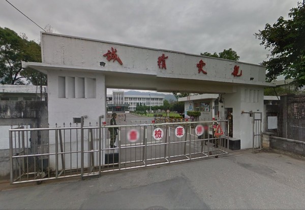 四行仓库也是统战？台军一营长在部队播放《八佰》遭处分