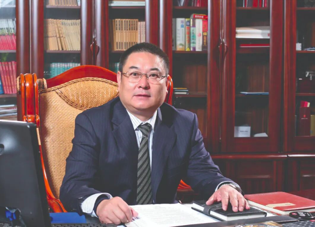 富力再折价卖一高端酒店！“草根”出身宁波富豪曾半年砸9亿，5.6折“抄底”多家富力系酒店