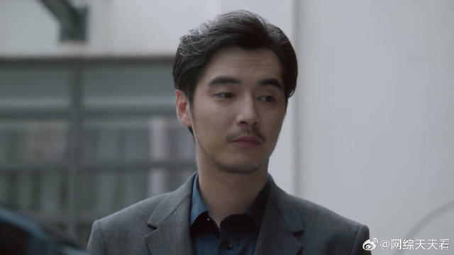 小果和齐颂约会 却意外撞见周寻，这也太尴尬了
