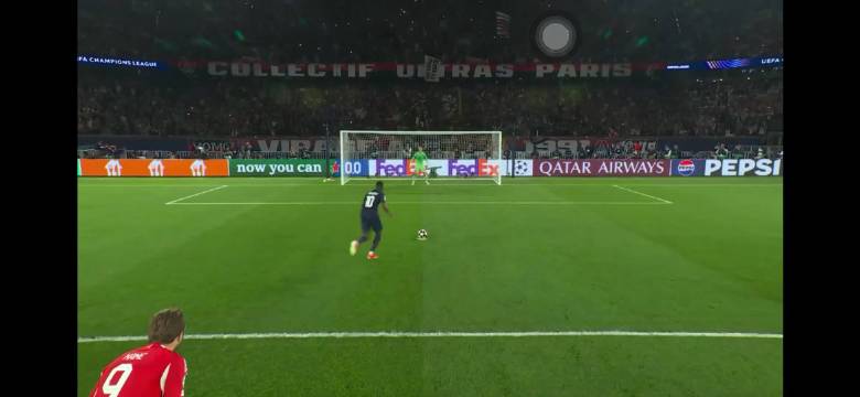 半场3-2登贝莱点球扳回一城