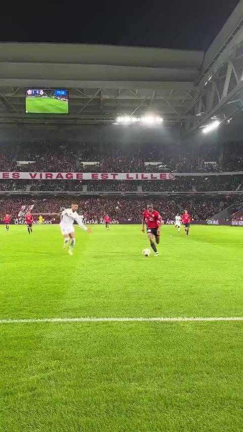 皇马的高位逼抢对抗！强度太大了！里尔后卫护球出球能力