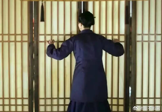 明兰如兰祠堂对比，无娘孩子谨小慎微