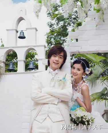 蔡卓妍官宣结婚蔡卓妍开启幸福新篇章43岁拥抱甜蜜婚姻