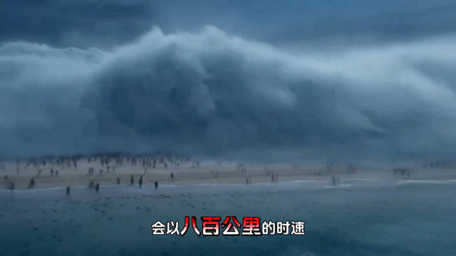 海啸海水一退，34万人消失了，好像当初李连杰就在这次海啸现场，差点丢了命