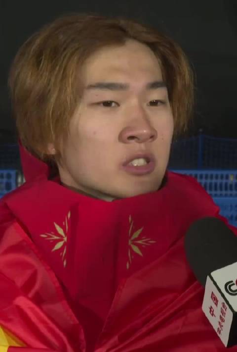 苏翊鸣看着像是在海南博鳌哦，五一假期愉快呀