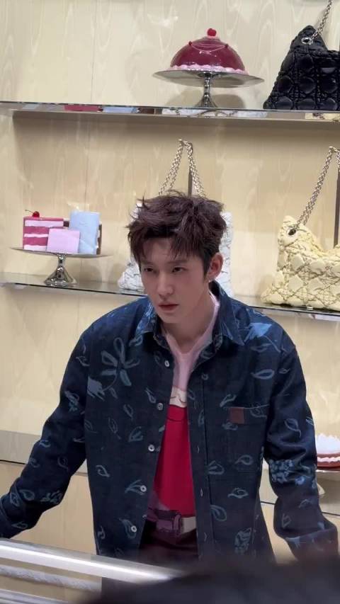 时光自有它的刻度而我只想停驻在你的时区