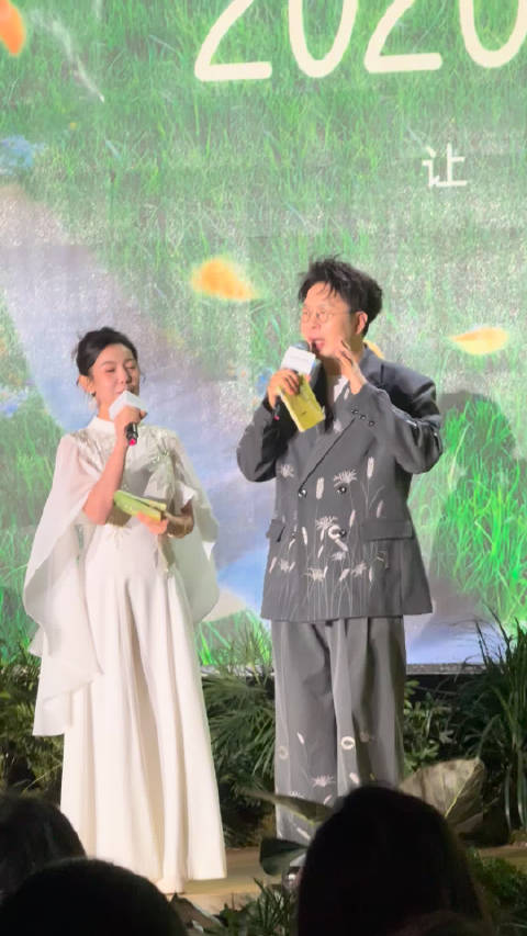 杜海涛助力00后村支书解决村民就业难题