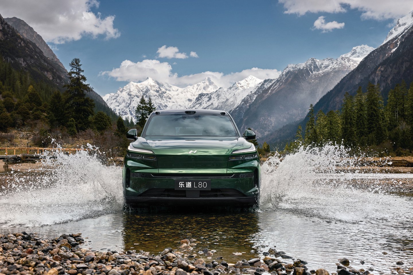 蔚来乐道 L80 大五座 SUV 更多官图公布：明起预售，全球旗舰级智能软硬件上车 - IT之家