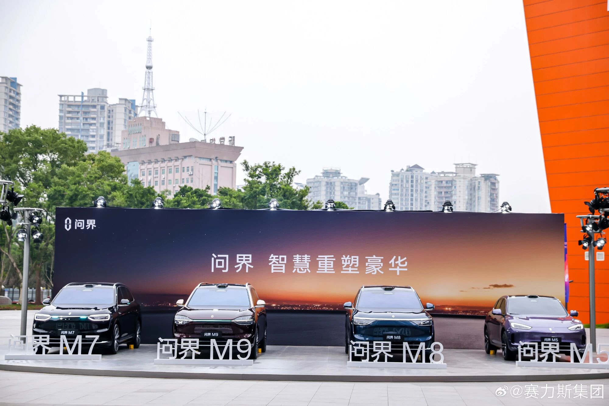 百万问界背后：赛力斯半年市值蒸发800亿|界面新闻 · JMedia