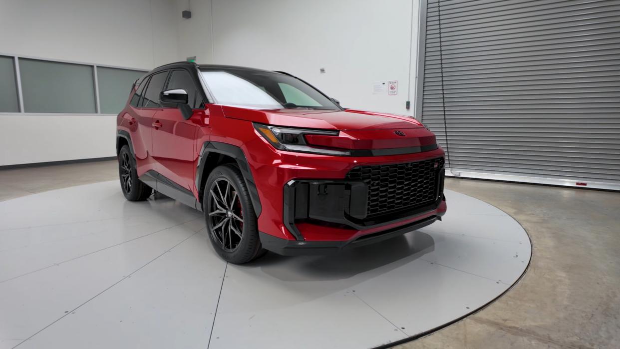 第六代丰田RAV4正式亮相,新款外观内饰是你的菜吗?