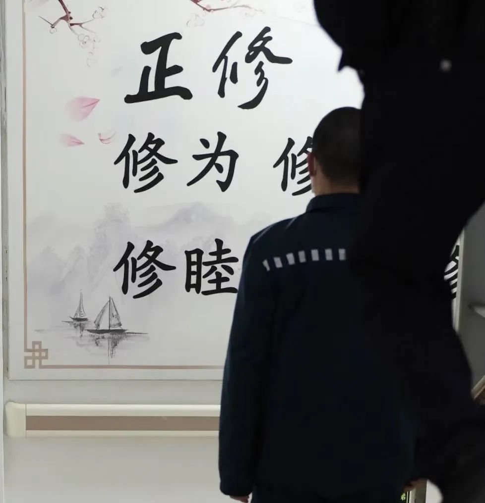 对话“孤注一掷”的他们，揭开缅北园区里电诈背后的真相_澎湃号·湃客-The Paper