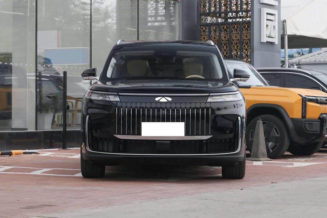 国产新能源SUV之间的较量,奇瑞风云 T11和吉利银河M9,选谁更合适?