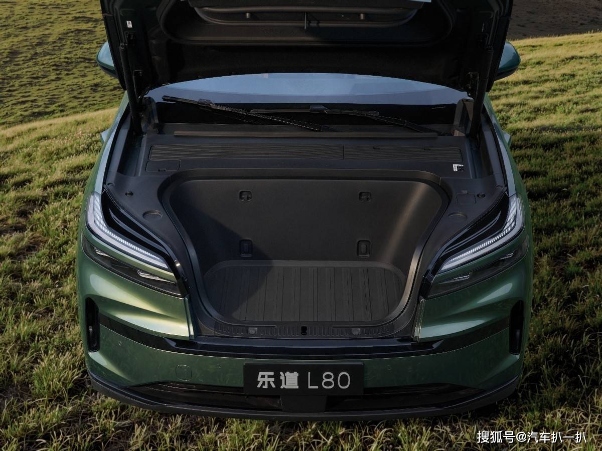 BaaS版15.98万起！乐道L80：以9系的实力挑翻8系市场_汽车