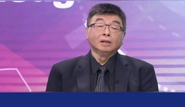 邱毅直言：台军营长放《八佰》遭处分，实属荒唐！