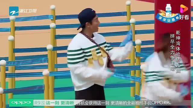 贾玲铁血真汉子！跳不起来拿麻袋狂抽，邓超对李晨下手了