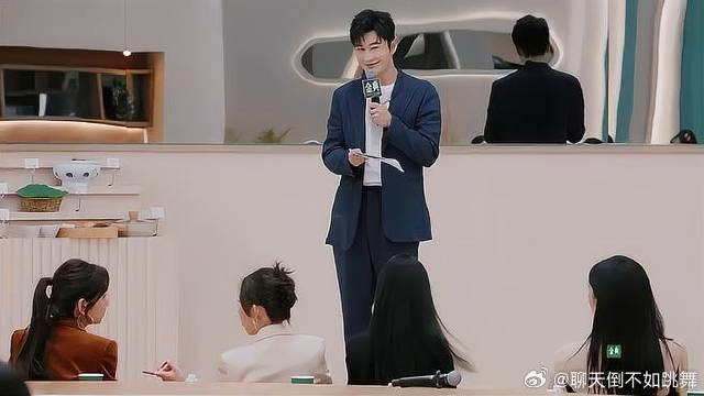 蔡少芬谢娜黄晓明孙悦齐亮相乘风家宴，哪道菜最受欢迎？