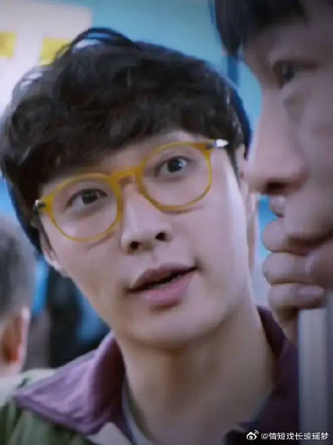 徐峥：“几个菜啊，喝成这样”